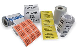 Rótulos e etiquetas adesivas para indústria têxtil