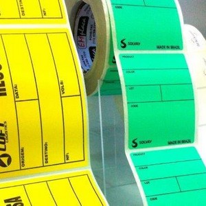 Etiquetas adesivas personalizadas